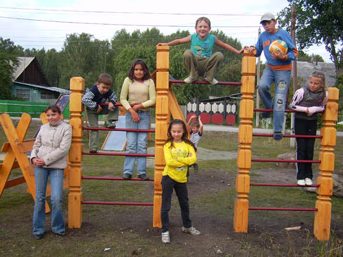 Детская площадка по улице Лесной
